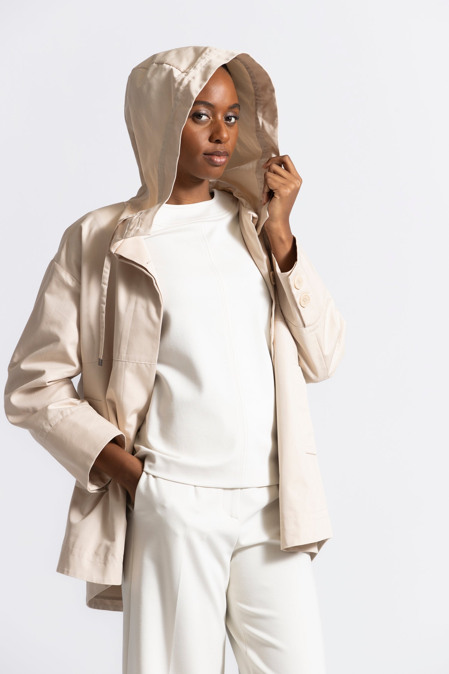 Betsy beige coat