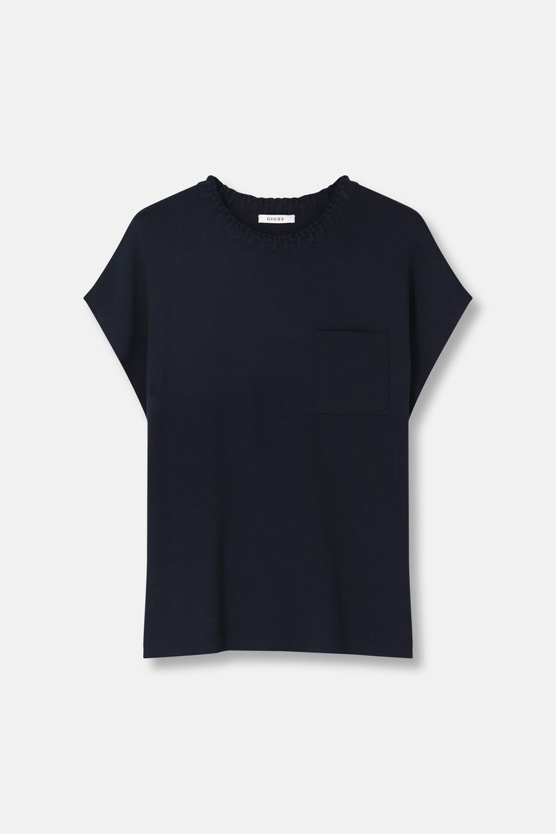 Leger blue top