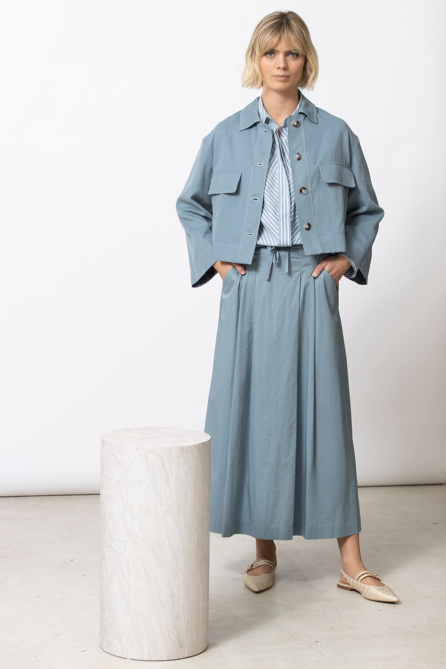 HELMO lichtblauwe bloes