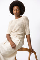 LILA beige trui