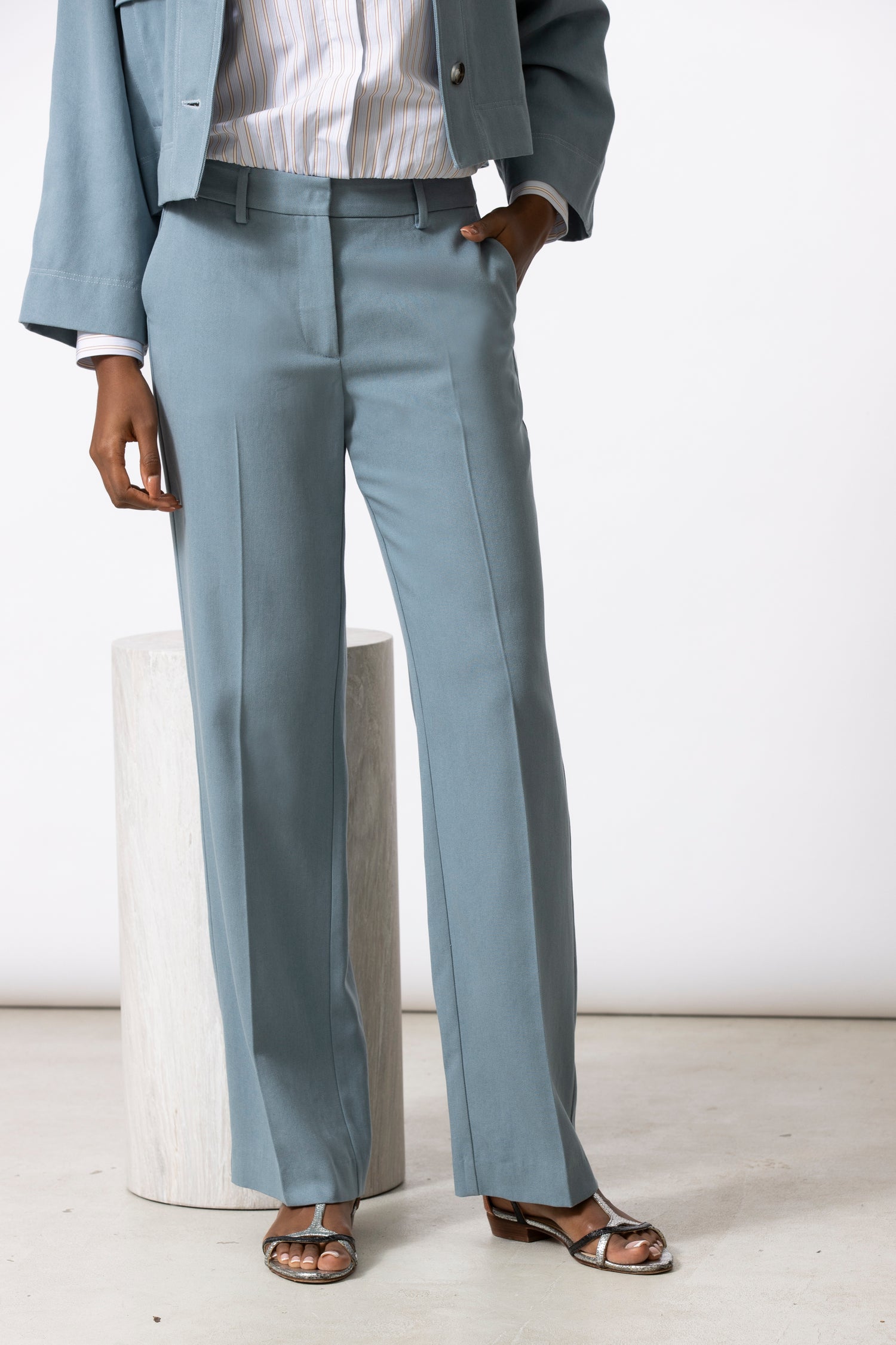 ROLADO lichtblauwe broek