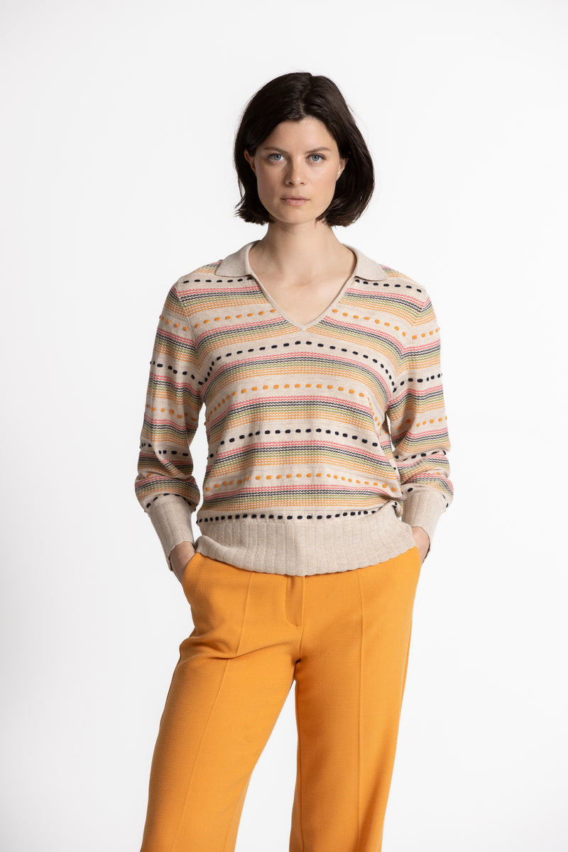 LESSON Beige pullover with a polo collar