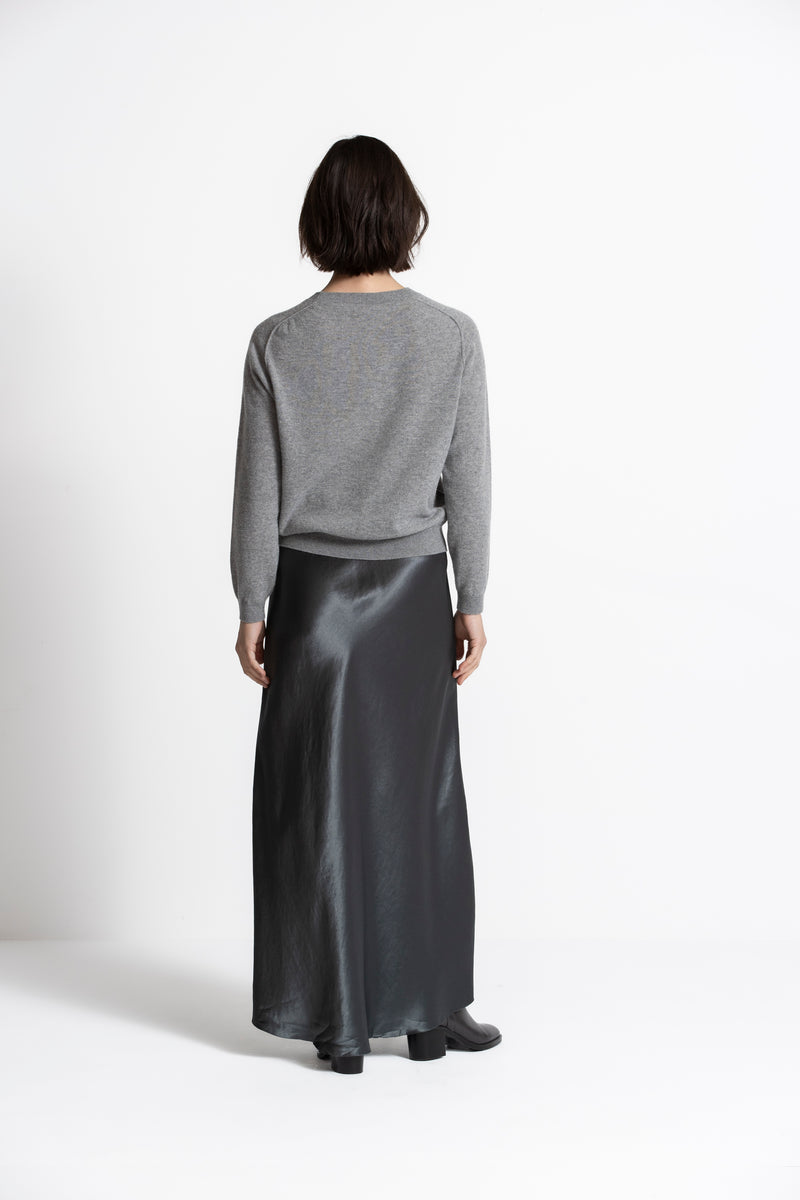 LUNGO Grey pullover with visible seams 