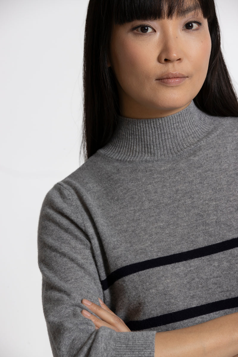 LUX Light grey pullover