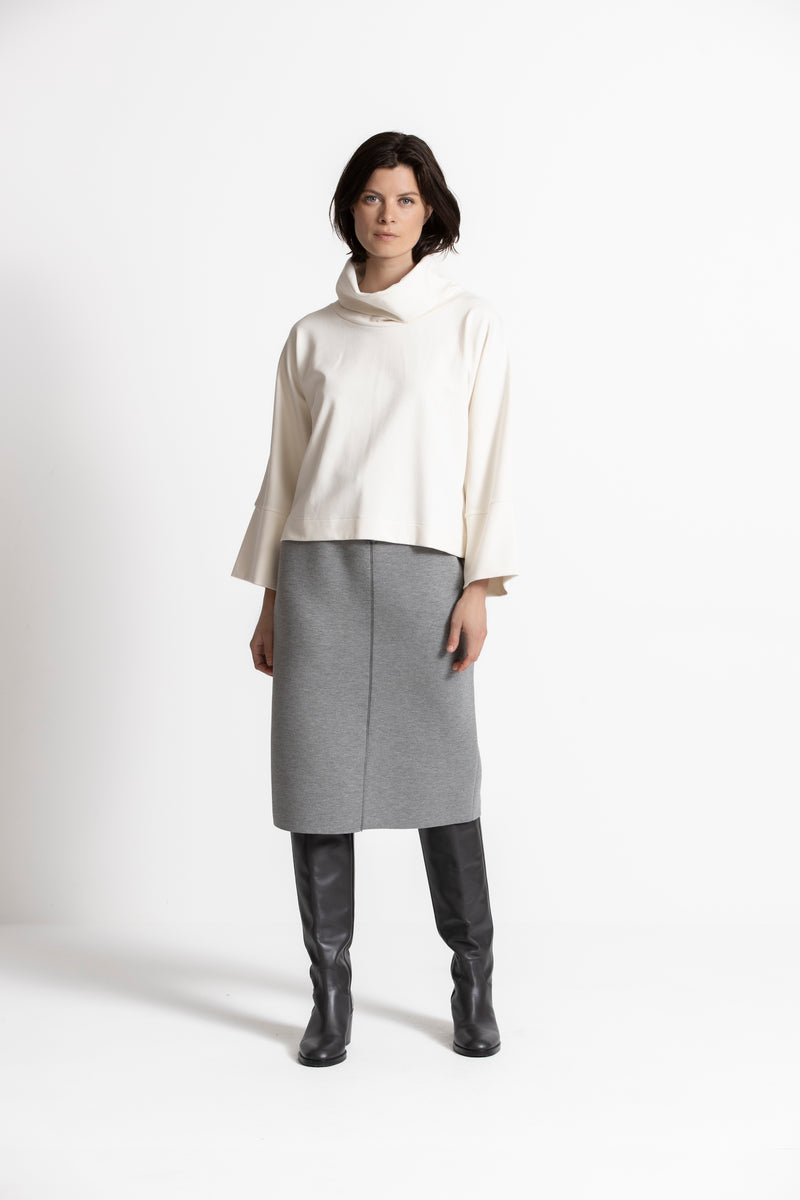 MENAR Ecru turtleneck boxy sweater 