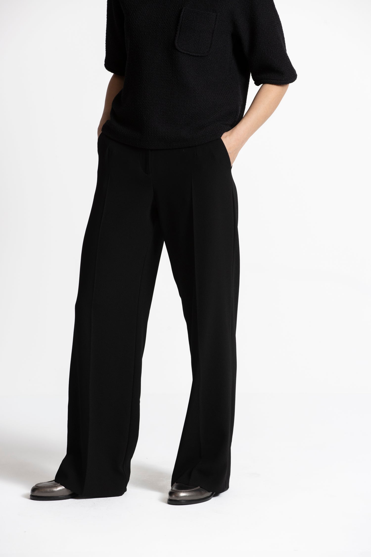 RAKEL Loose fit black trousers