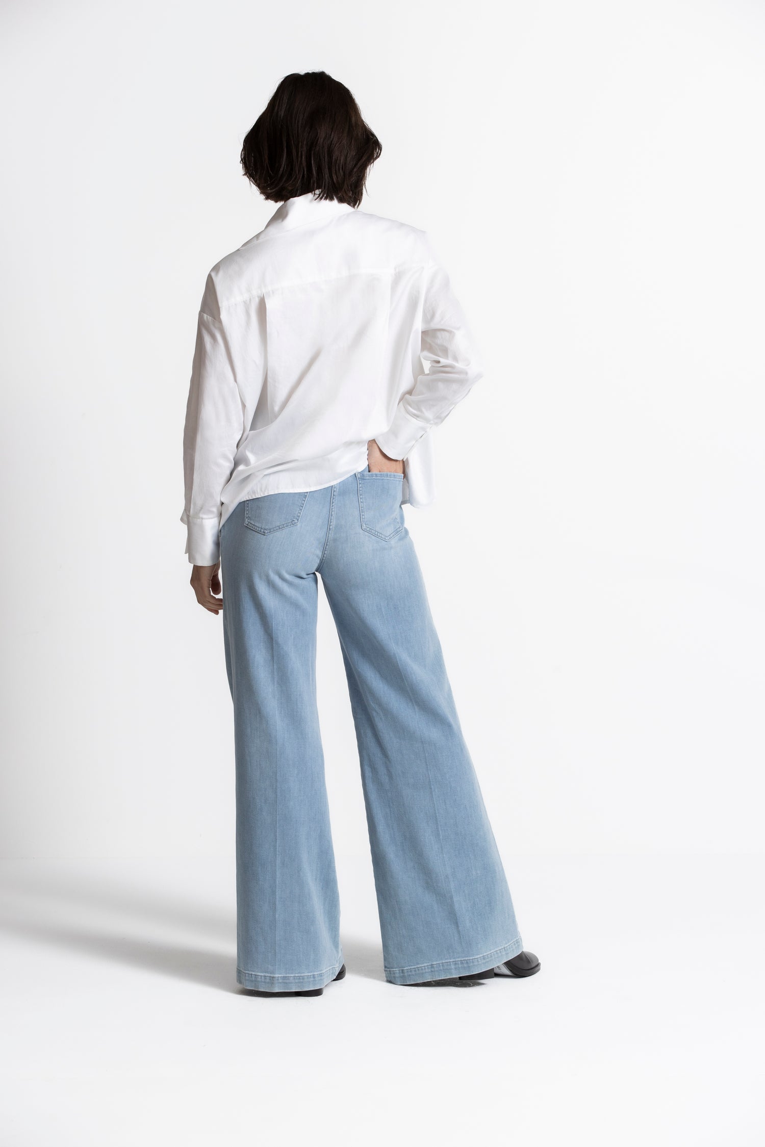 REV Light blue loose fit denim trousers