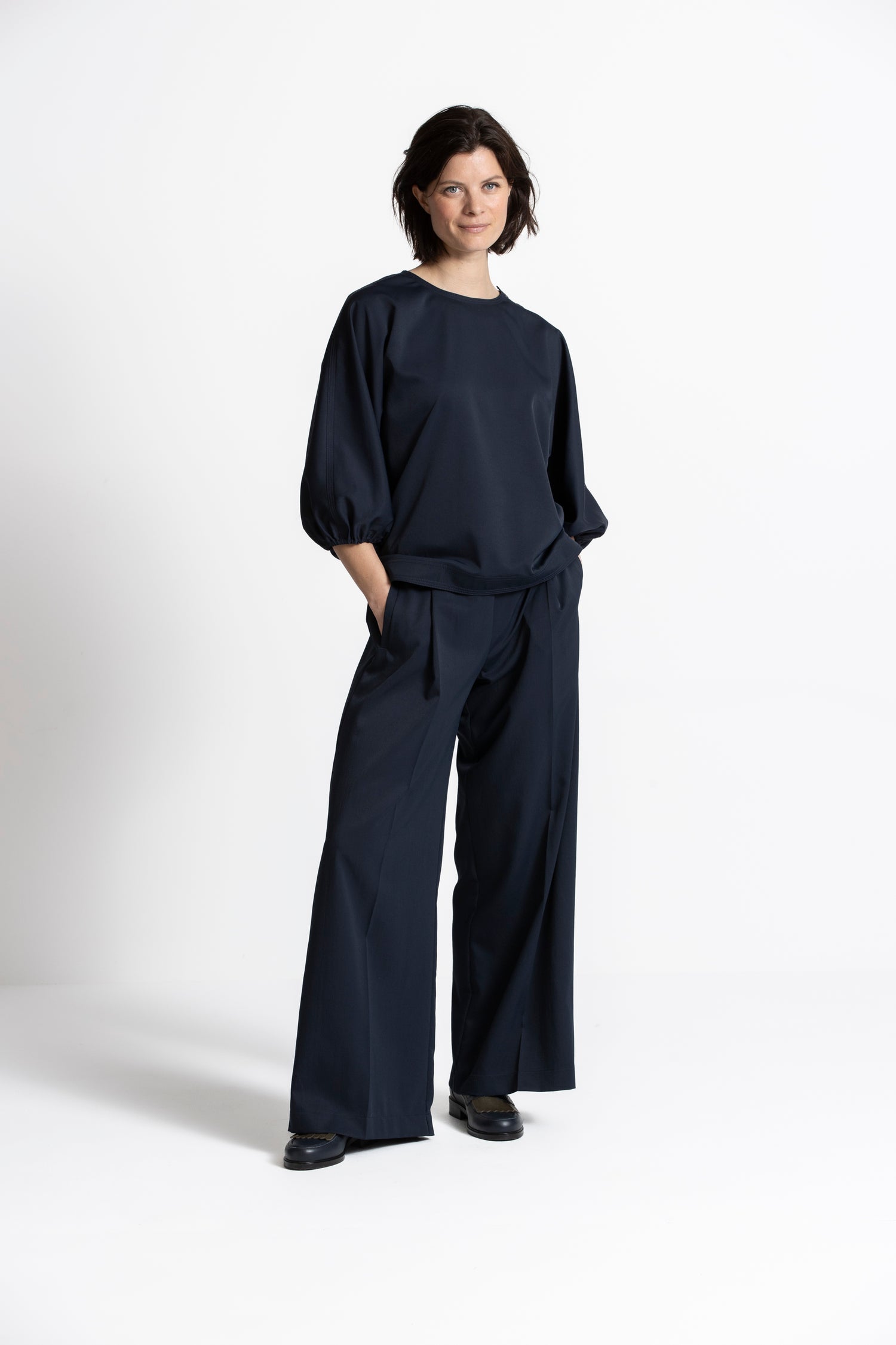 ROCHE Dark blue wide leg trousers