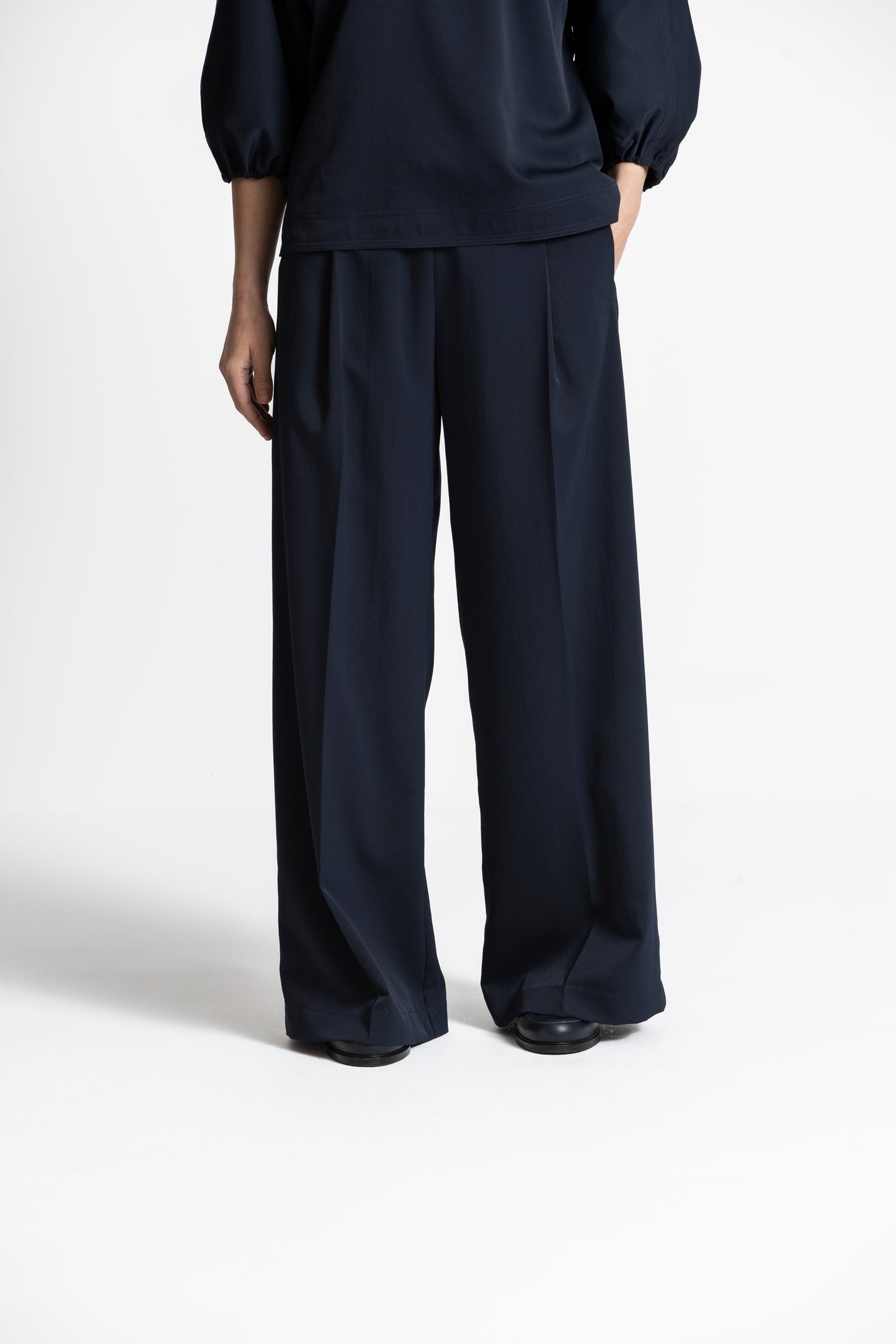 ROCHE Dark blue wide leg trousers