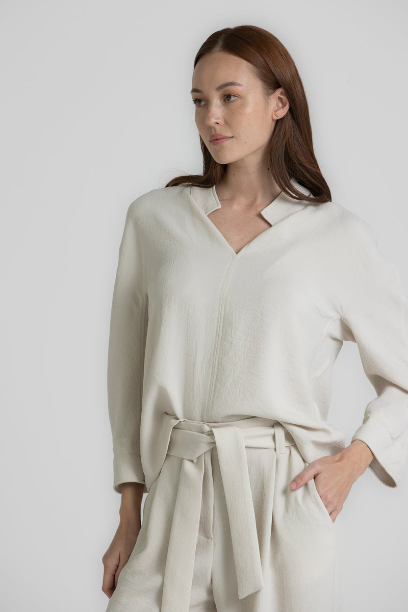 HENY Blouse mastic à col montant