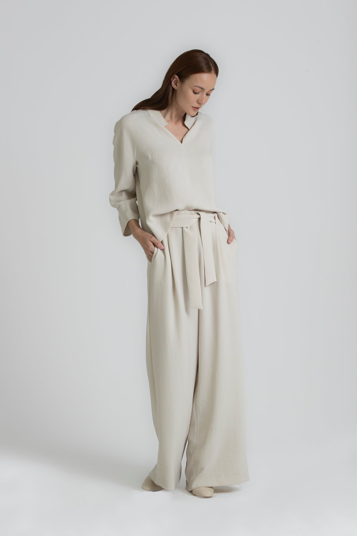 HENY Mastic blouse with stand collar