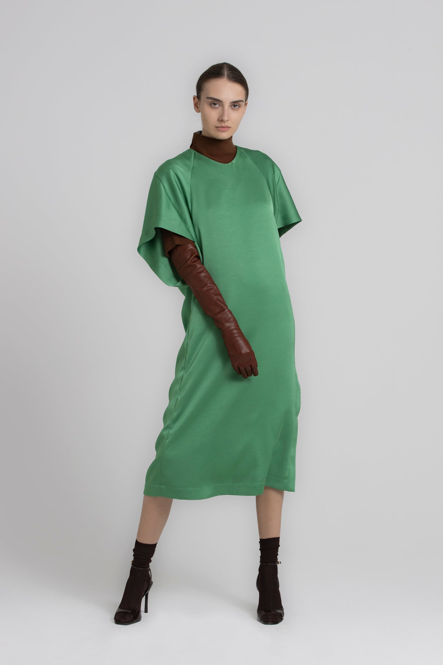 KYNAN groene jurk