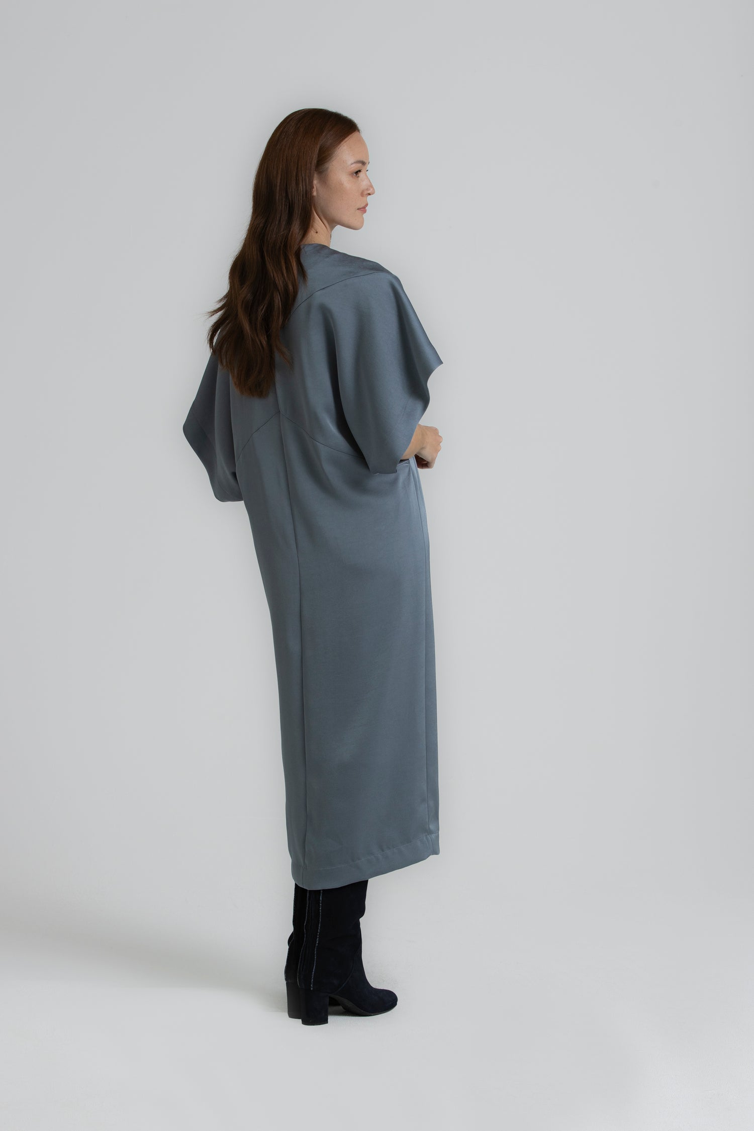 KYNAN Light grey satin dress with butterfly sleeves