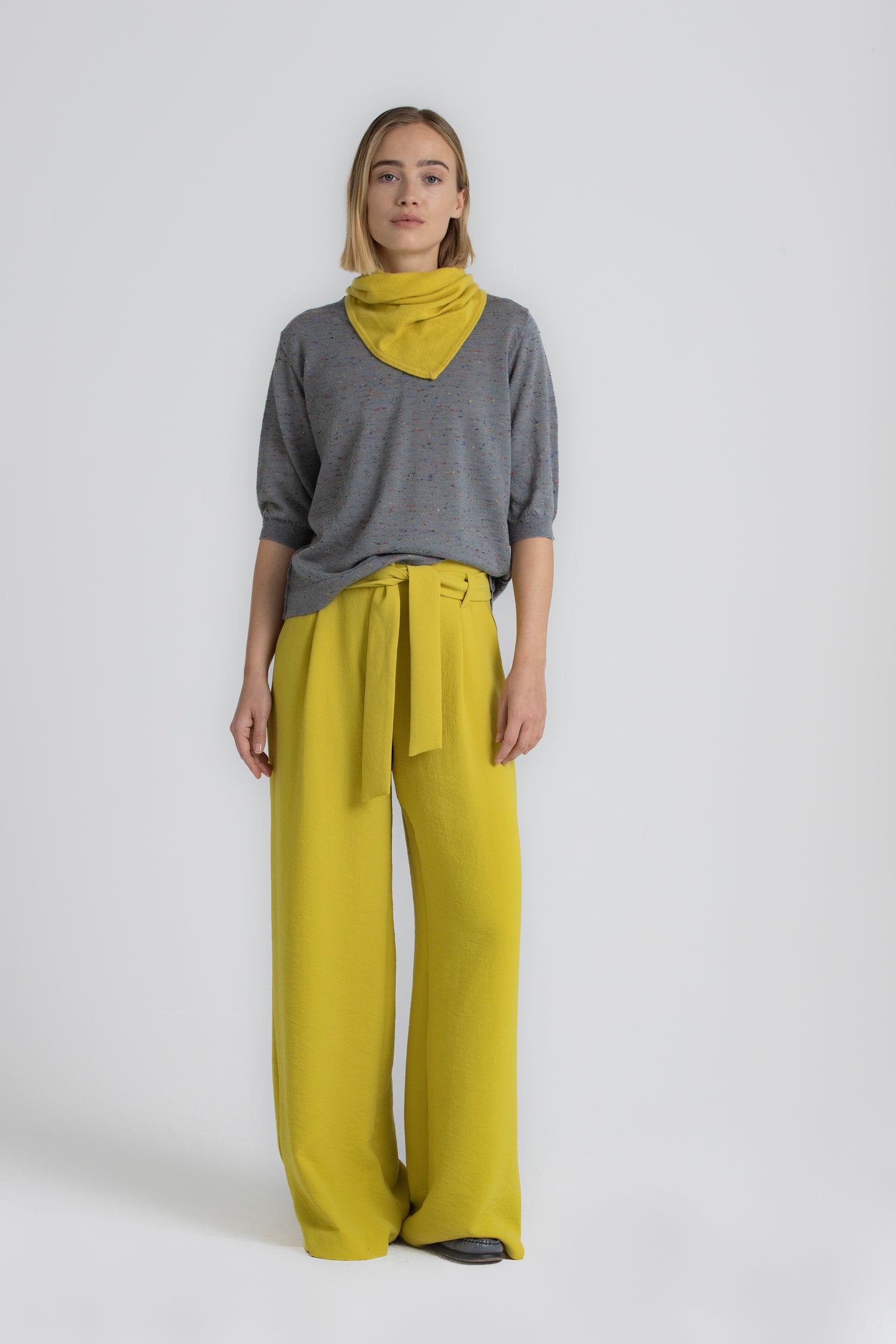 LISSE Pull gris foncé