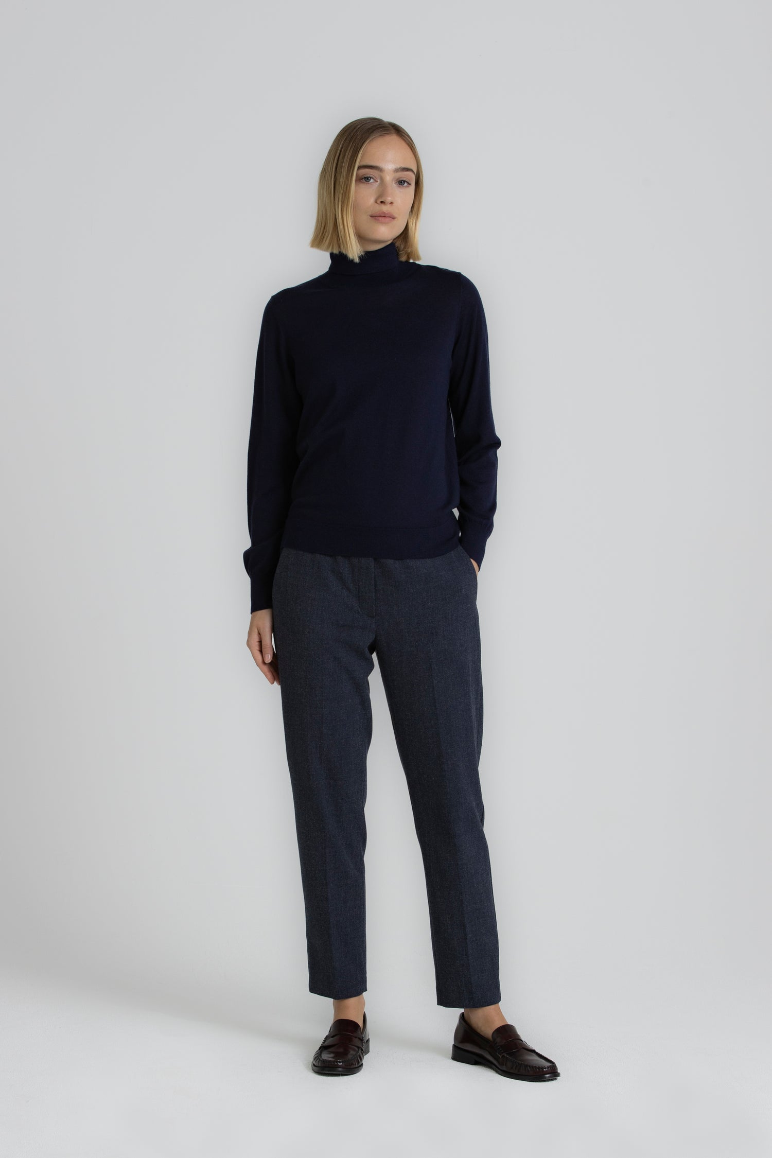 LIVIA Pull col roulé navy