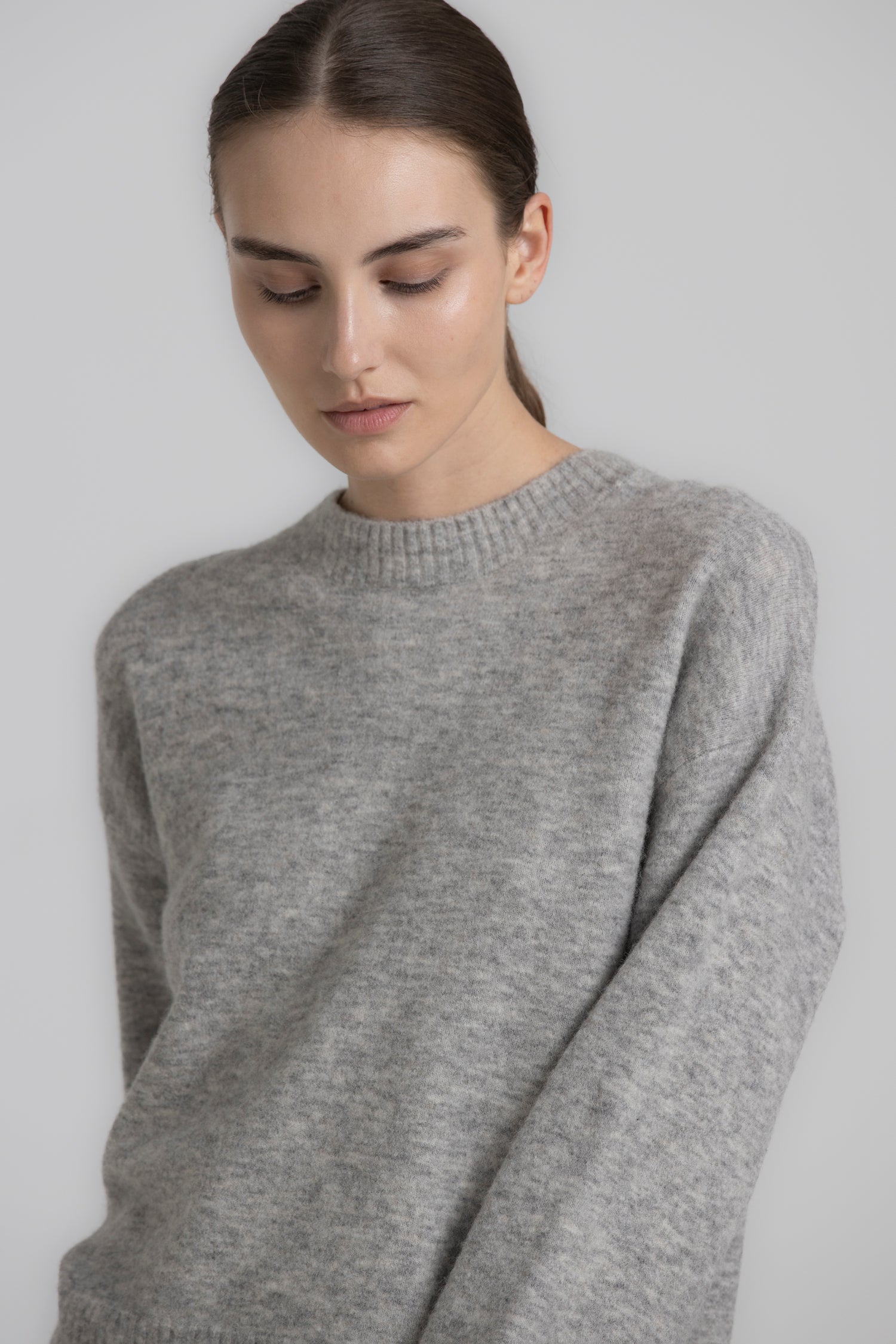 LOGAN Pull duveteux gris clair