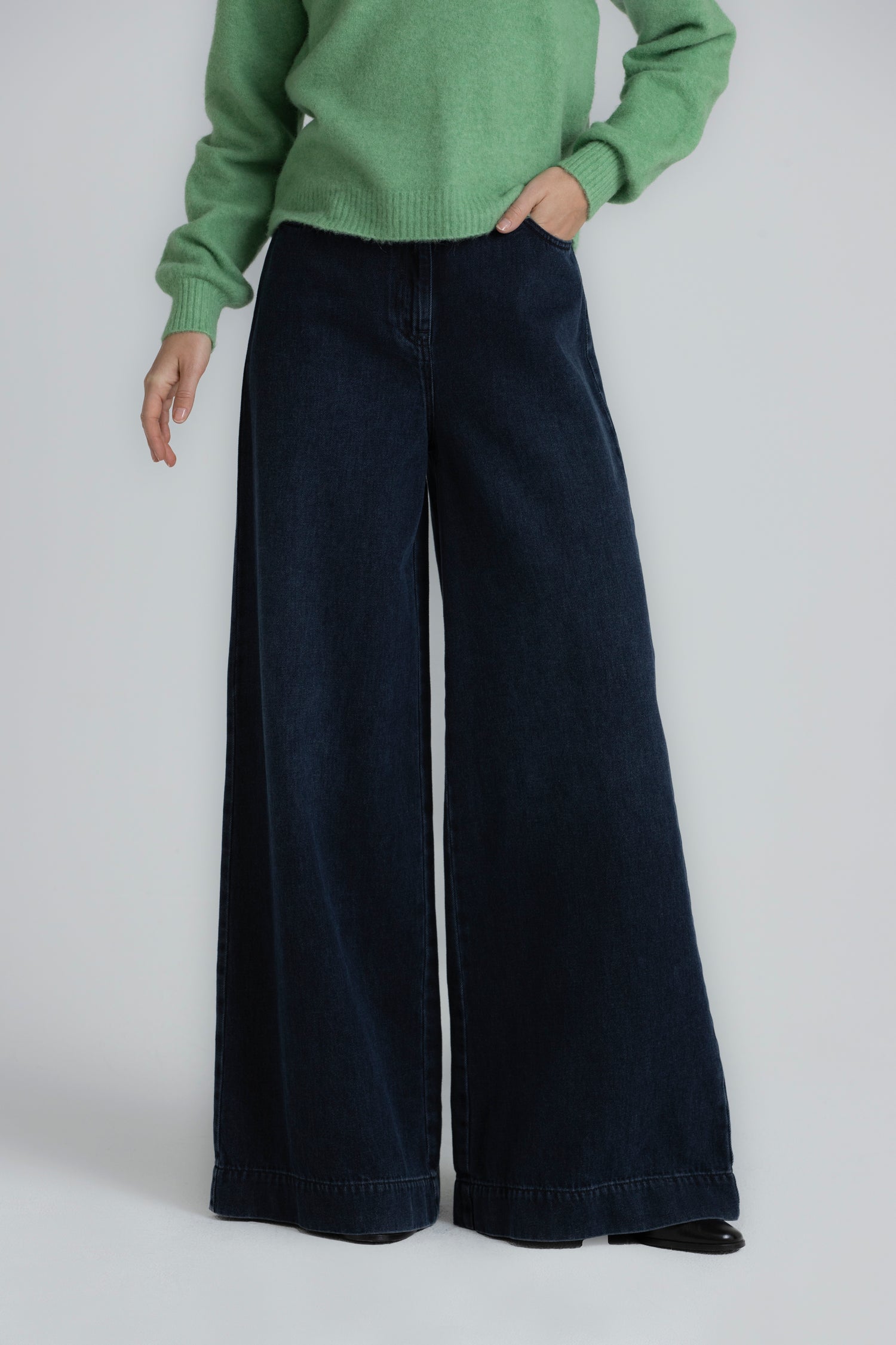 REMIND wijde dark denim