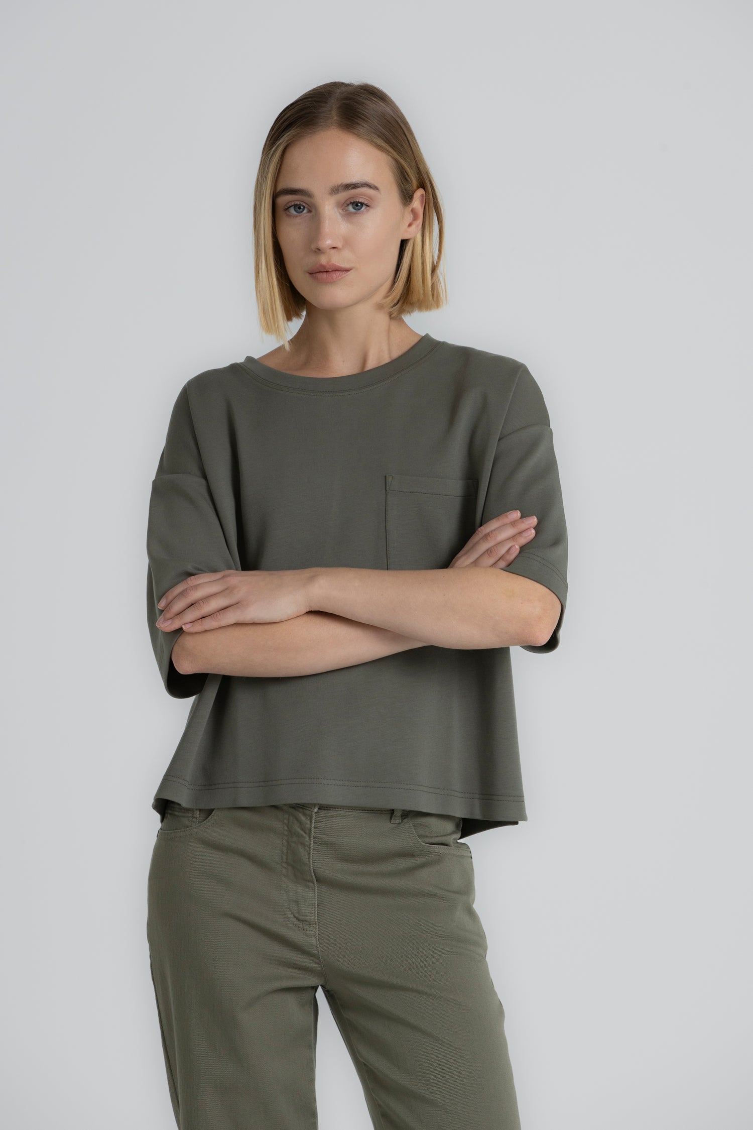 SALOR Boxy khaki t-shirt
