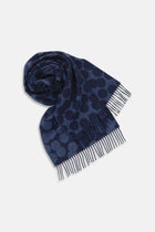 Blauwe franjes sjaal