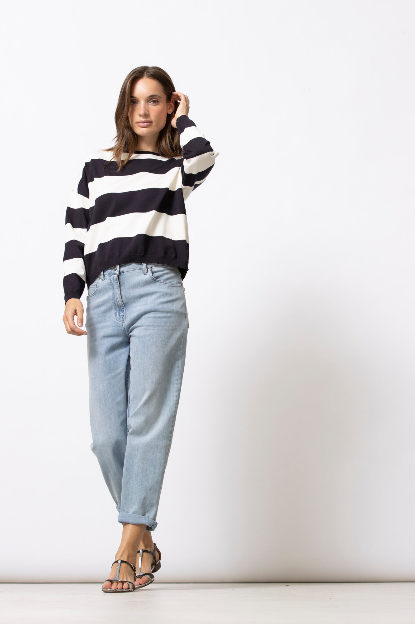 LAURI navy gestreepte trui